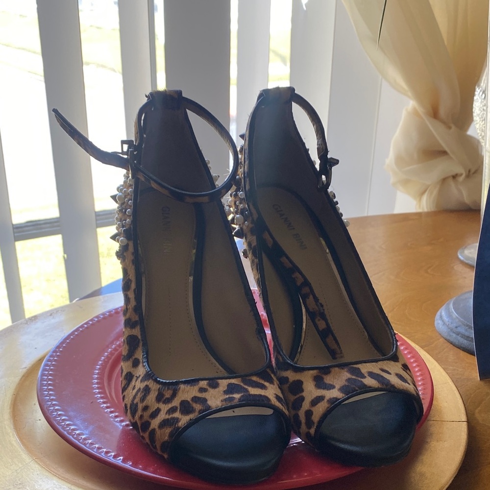 Gianni Bini Leopard Print Peep-Toe Ankle Strap Heels